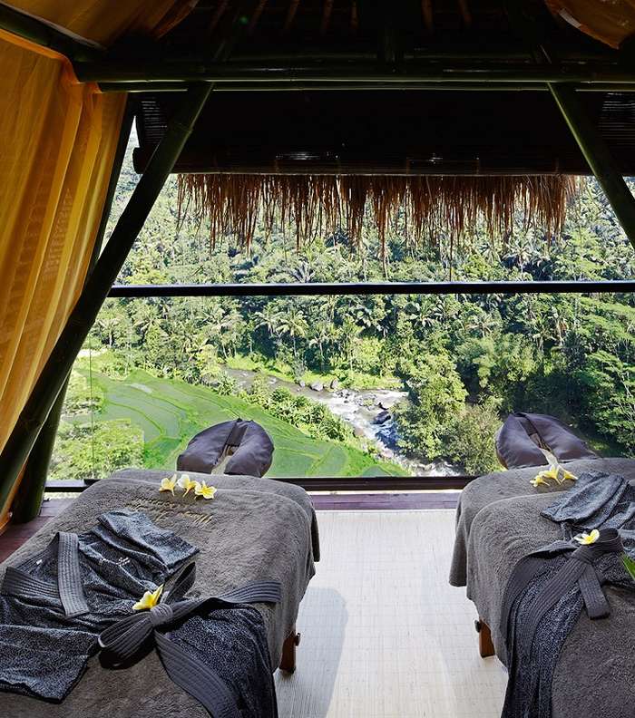 منتجات لوكيستان ستمم لك الفرحة بالمكان