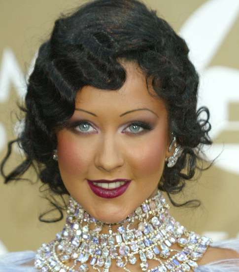 ماكياج ناجح -في حينها- مع كريستينا أغيليرا في العام 2004 