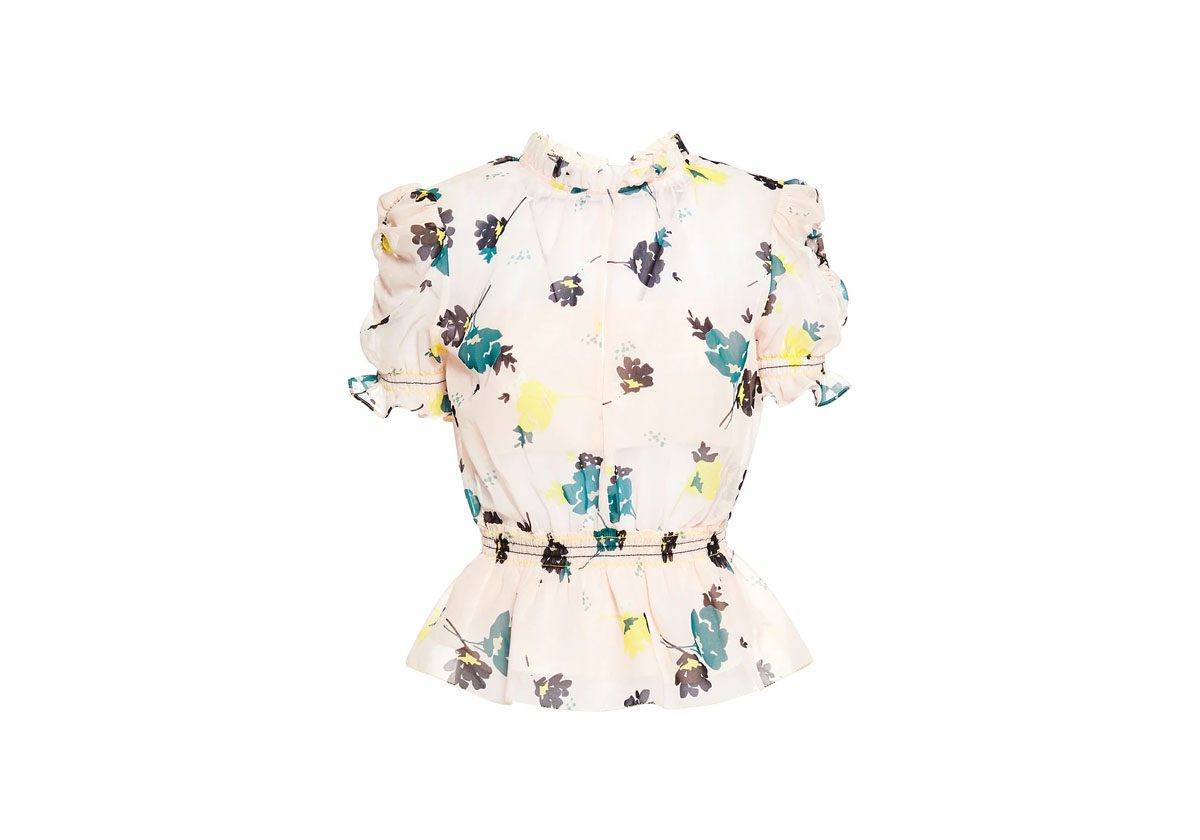 ملابس واكسسوارات ربيعية هي الانسب لصاحبة الشخصية الرومانسية