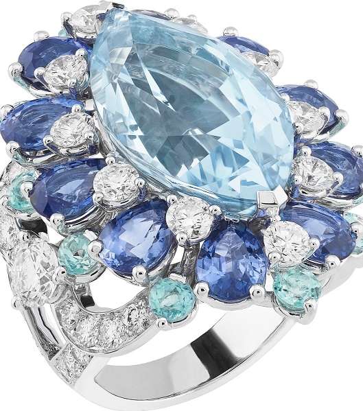 خاتم رائع التصميم من Van Cleef & Arpels