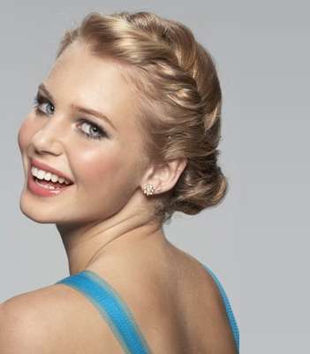 الضفيرة لرفعة الـ Updo الحيوية