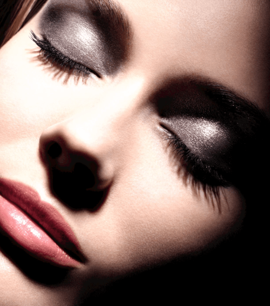 لعيون أكثر بريقاً مع شانيل