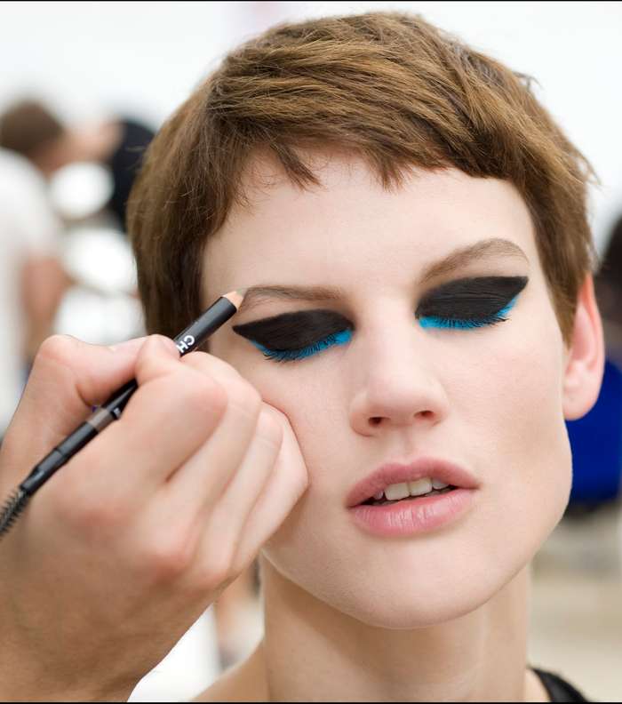 ماكياج عيون مميّز بتوقيع Chanel 