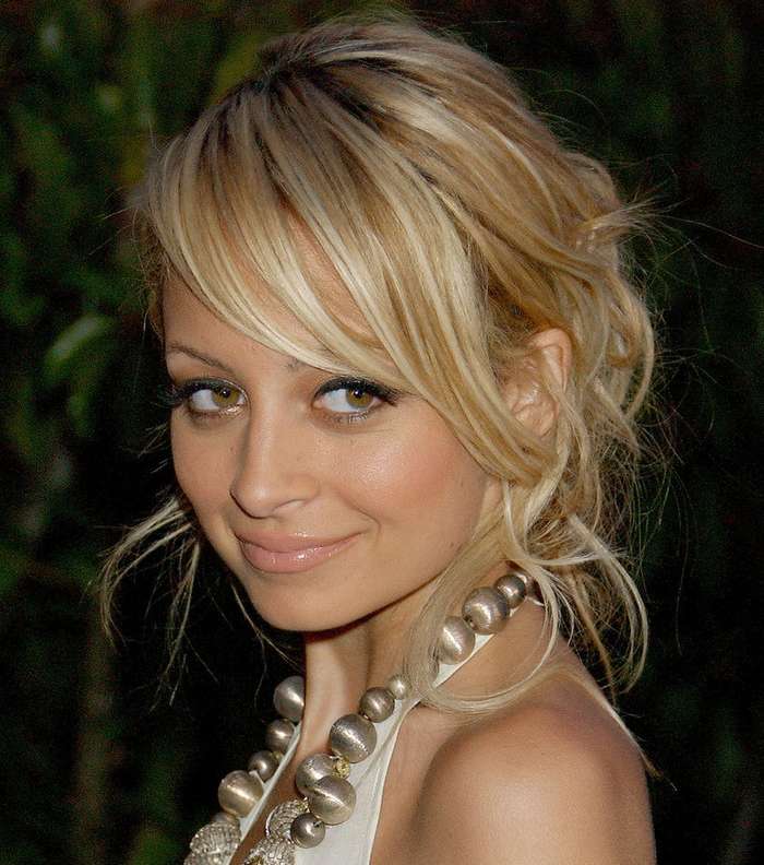 الأشقر...لونٌ كلاسيكي رافقها لسنوات 