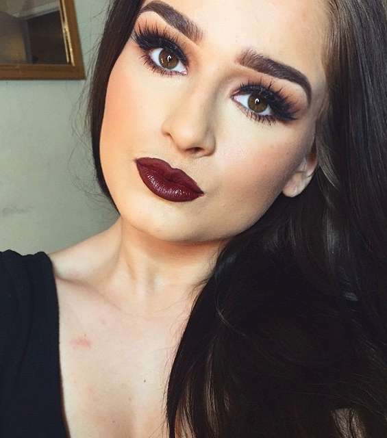 اعتمدي المكياج السموكي الملفت