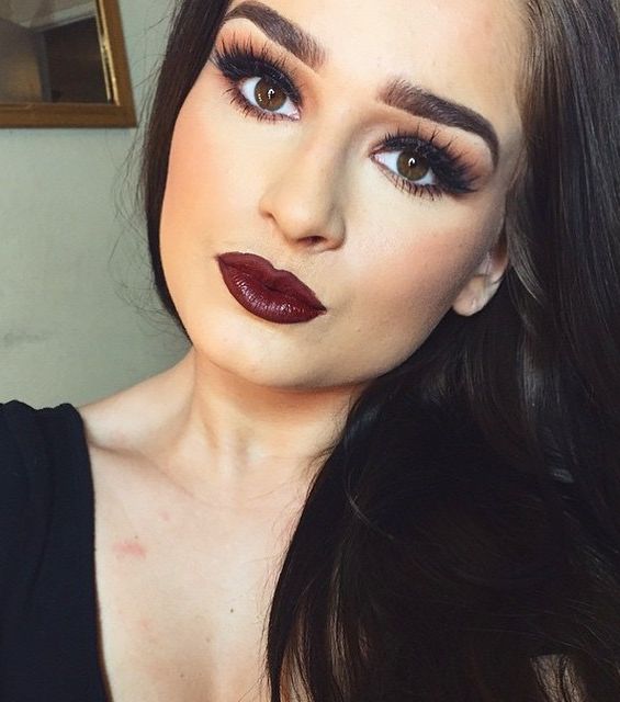 اعتمدي المكياج السموكي الملفت