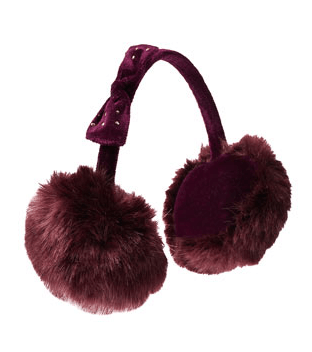 ربطة الفراشة لإطلالة مرحة ودافئة