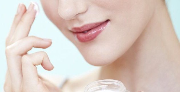 كيف ترطبيّن بشرتك في رمضان؟