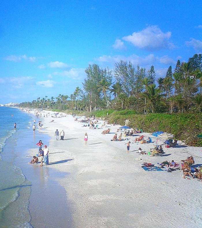 ستقضين الكثير من وقتك على شواطئ فلوريدا المشهورة عالمياً وستجدين نفسك تمارسين الرياضات المائية بحماسة مطلقة