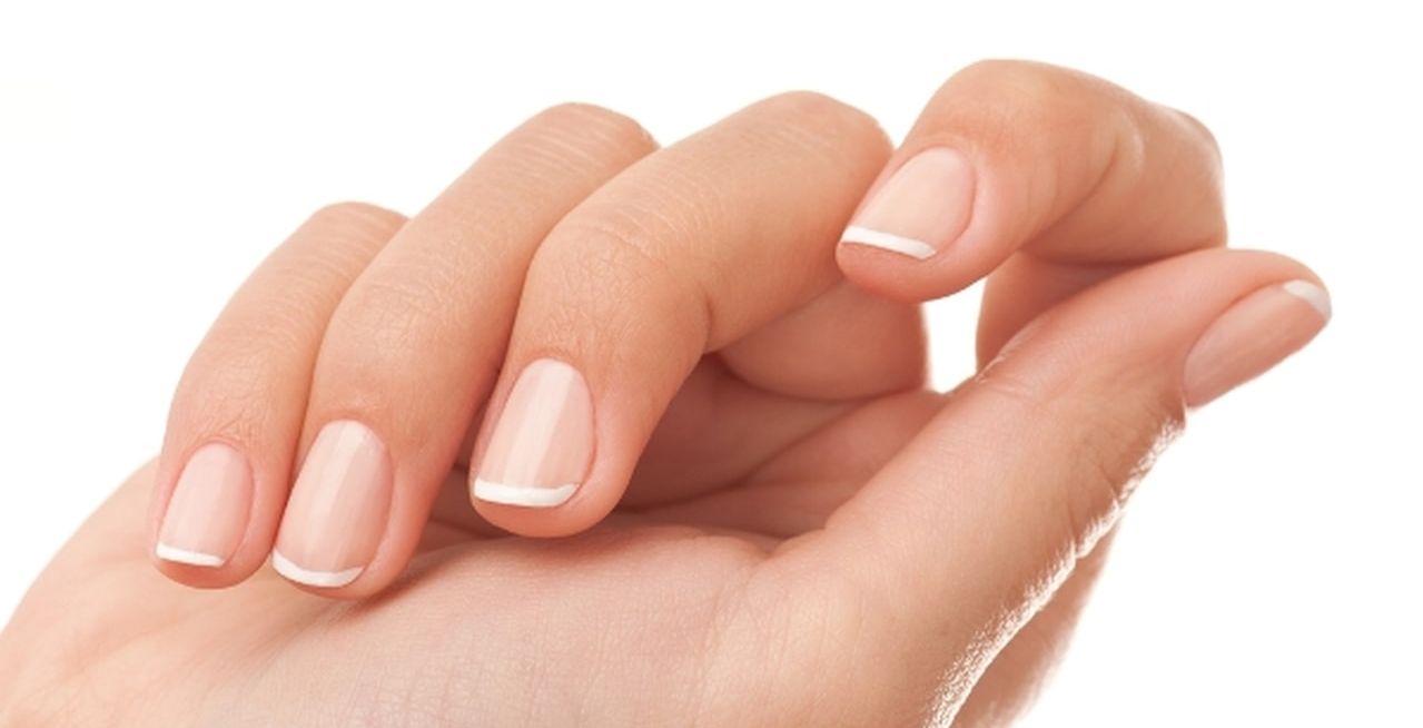 طريقة العناية بالاظافر