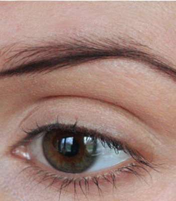 رسم الحواجب بدون تشقير بالصور