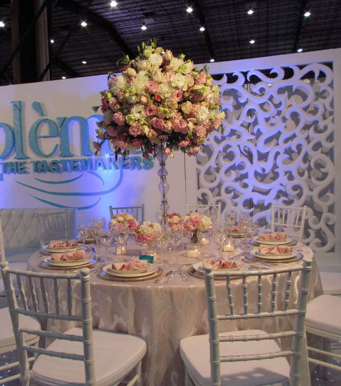 زهور الزفاف وطولات الكوكتيل والتميّز الأنيق 