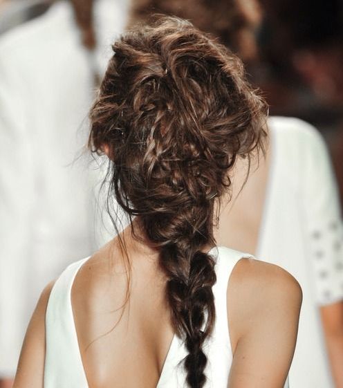 تسريحة الضفيرة العفويّة