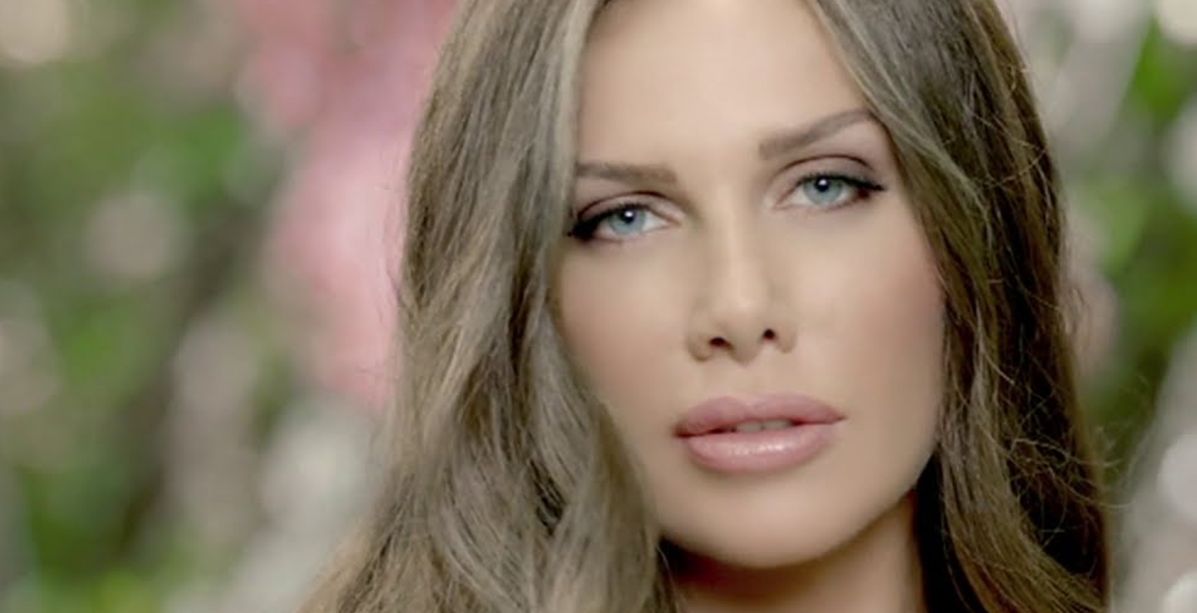 نيكول سابا تنشر صورة لها ولتيم حسن من كواليس تصوير مسلسل الهيبة