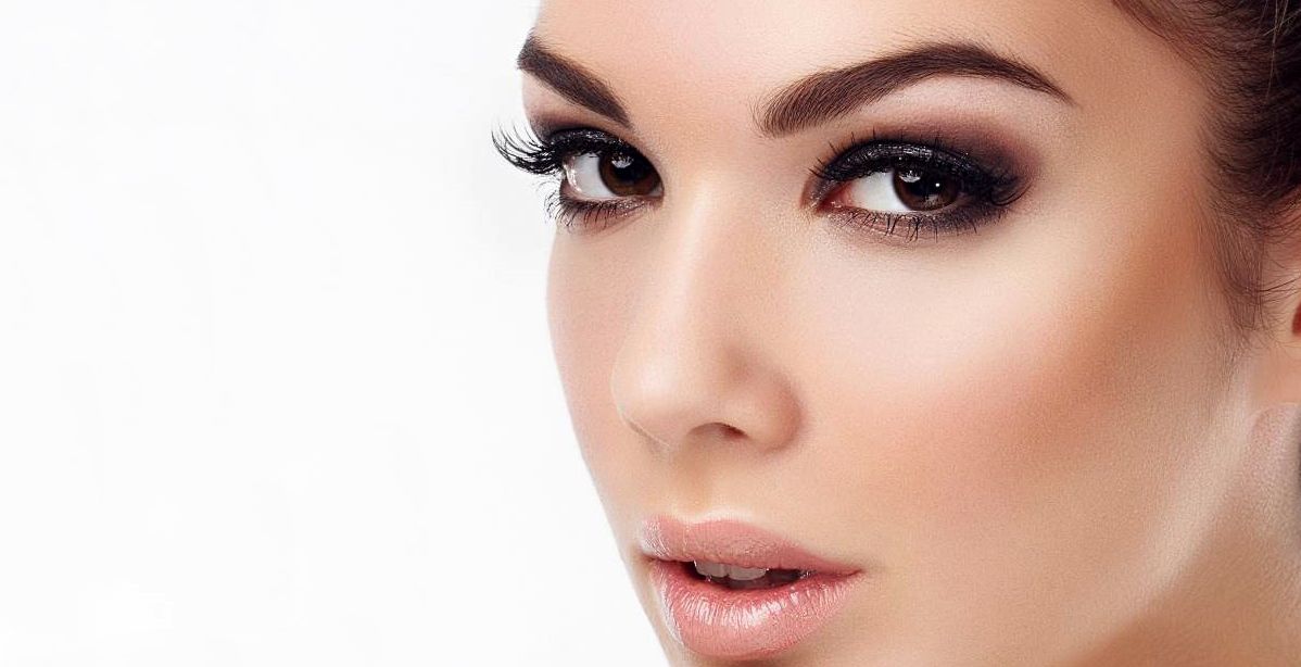 كيف تختارين لون قلم الحاجب المناسب للون شعرك؟