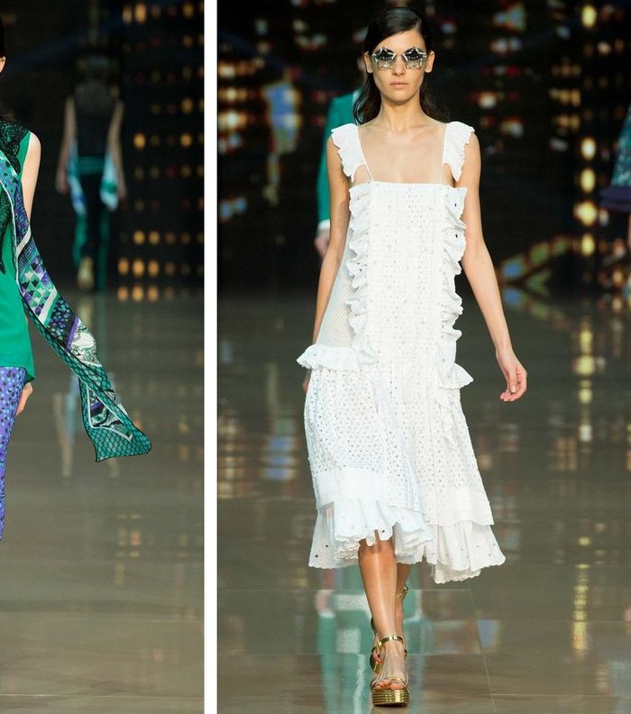 تصاميم مميّزة من توقيع Just Cavalli لصيف 2015