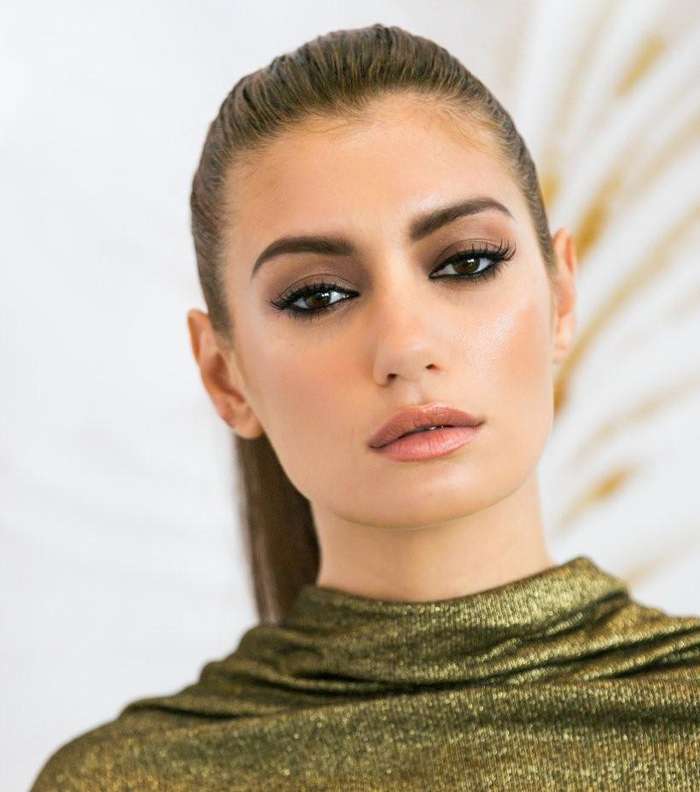 إطلالة Puri-Tan من 
