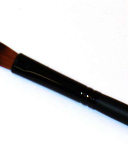 صور انواع فرش المكياج