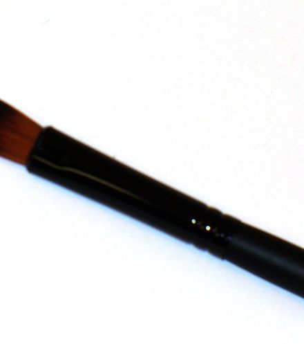 صور انواع فرش المكياج