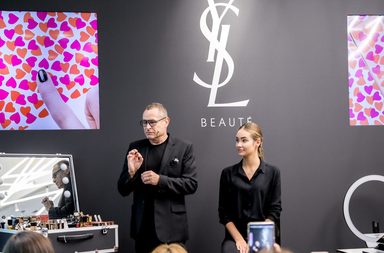 ياسمينة تلتقي مدير قسم التجميل العالمي لماكياج YSL Beauty توم بيشو