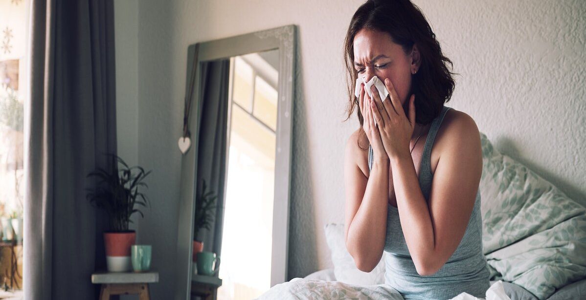 الفرق بين اعراض الانفلونزا والكورونا 