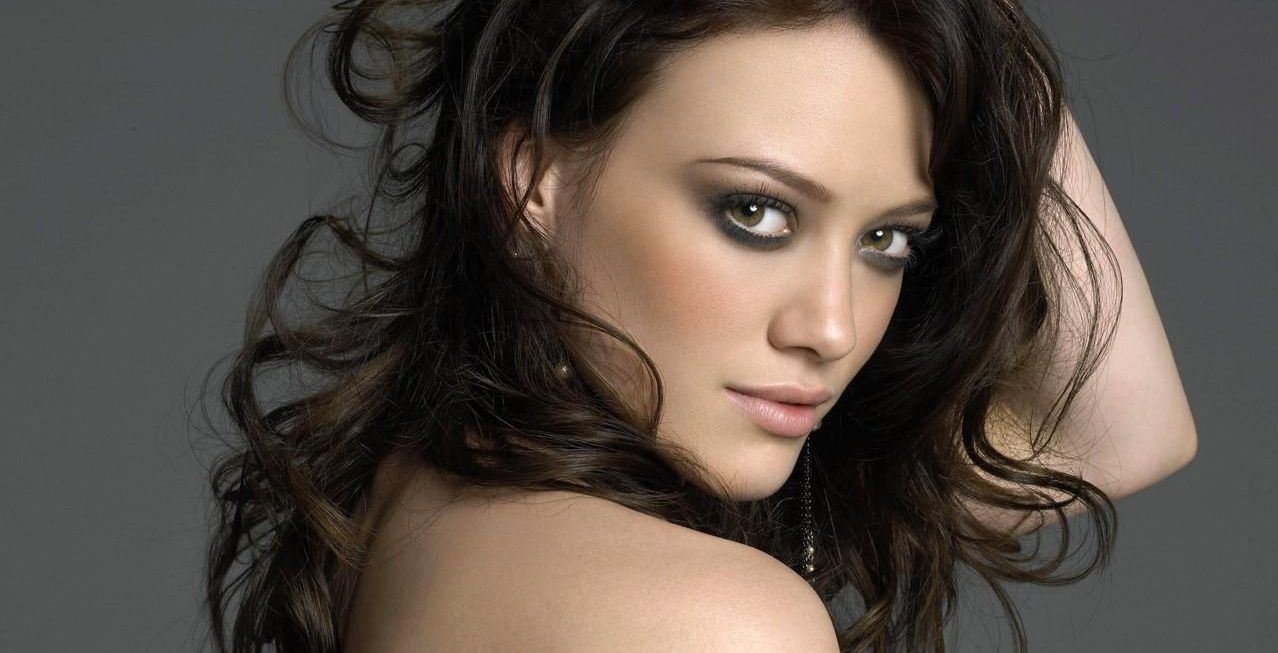 صور مكياج سموكي براق بافكار عصرية 