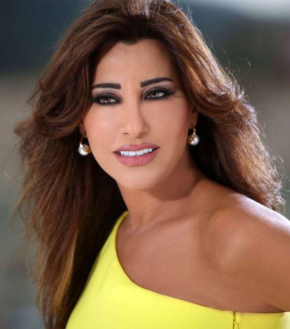 تفوقت شمس الأغنية اللبنانية على العديد من النجمات مع أكثر من مليون متابع.