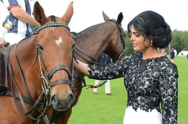 إطلالات أميرة الطويل | صور زوجة الوليد بن طلال