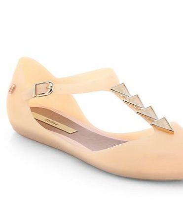 أجمل الأحذية لإطلالة مميّزة من Melissa