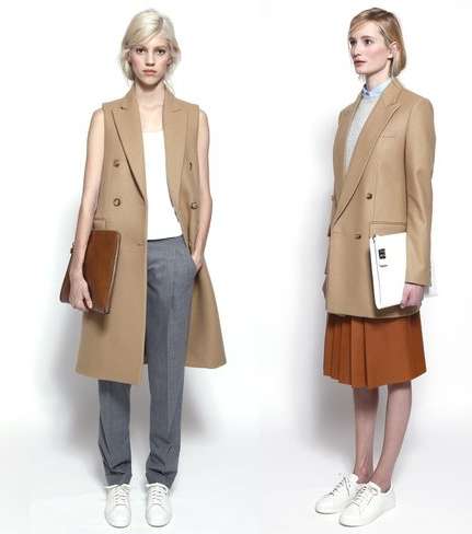 من مجموعة مايكل كورس Pre fall 2014، اختاري السراويل المقطّعة والتنانير المثنية