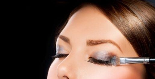 هذا هو مكياج الذي تود ياسمينة أن تضعه ليلة رأس السنة