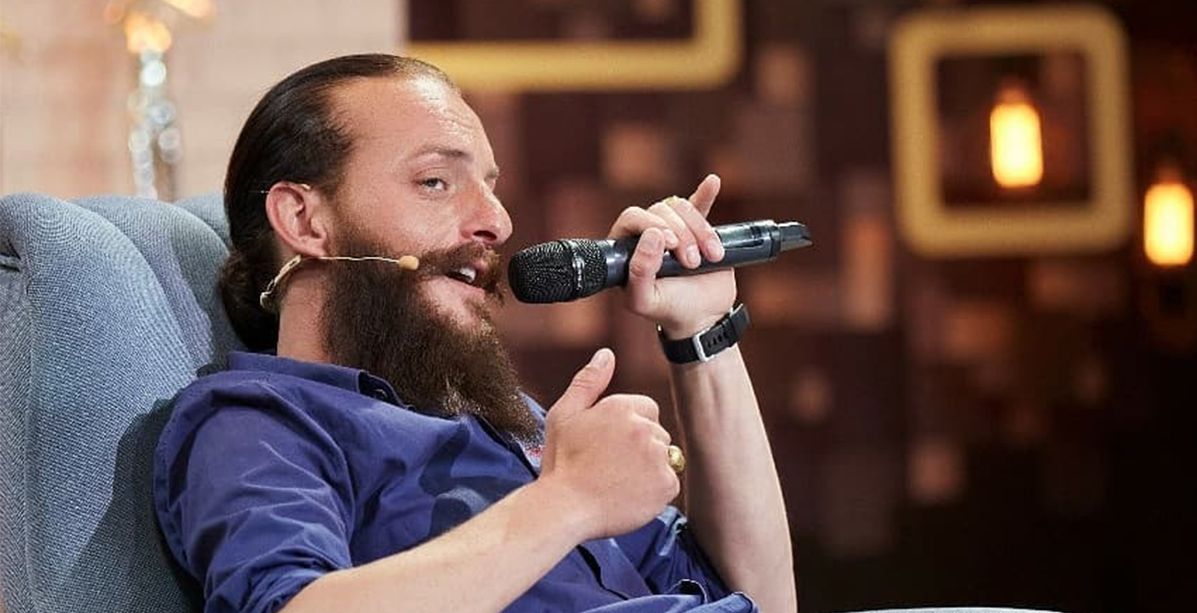 اويس مخللاتي صخر الهيبة يعقد خطوبته فمن هي العروس