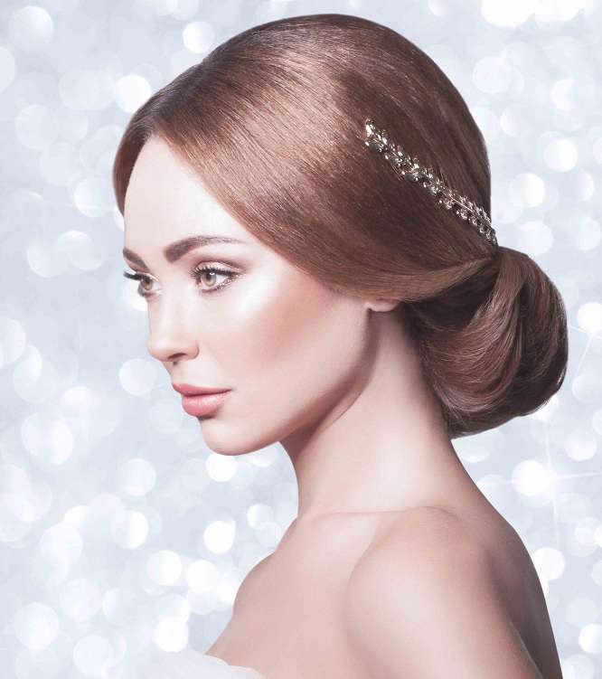 كعكة الـ Updo المنخفضة لإطلالة عروس جريئة 
