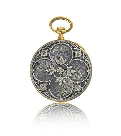 ساعة على شكل قلادة نسائية من Vacheron