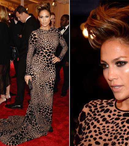 جينيفر لوبيز تختار فستانها من توقيع مايكل كورس لحفل الـ Met Gala