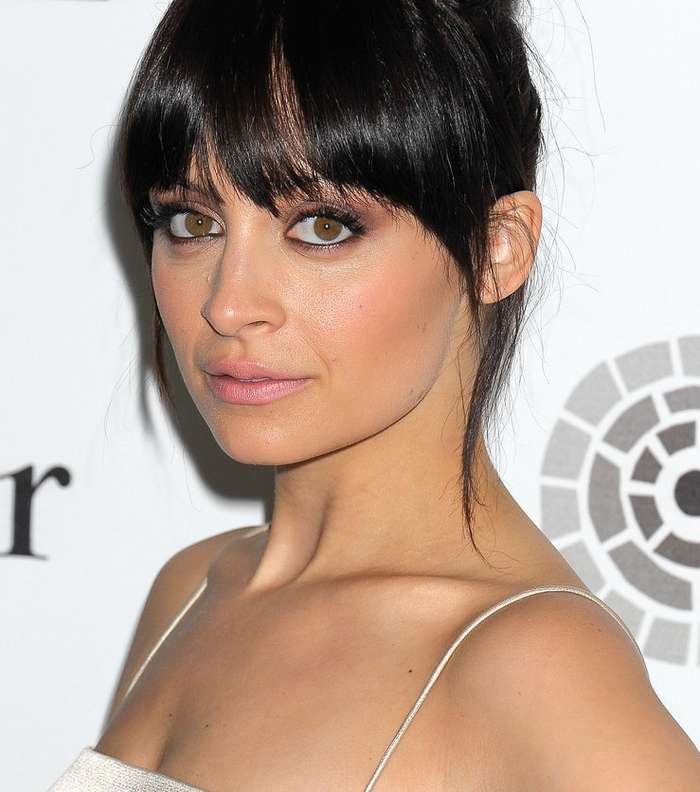 اللون الأسود هو أكثر ما لاق بوجه نيكول ريشي 