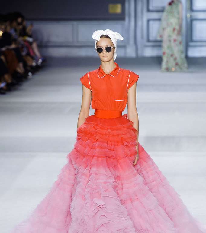 فستان فالي هذا قد يكون خيار سارة جيسيكا باركر للسجادة الحمراء