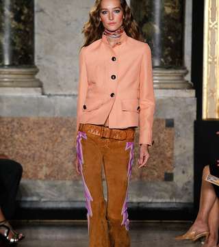 اعتمدي في صفي 2015 موضة جلد السويدي