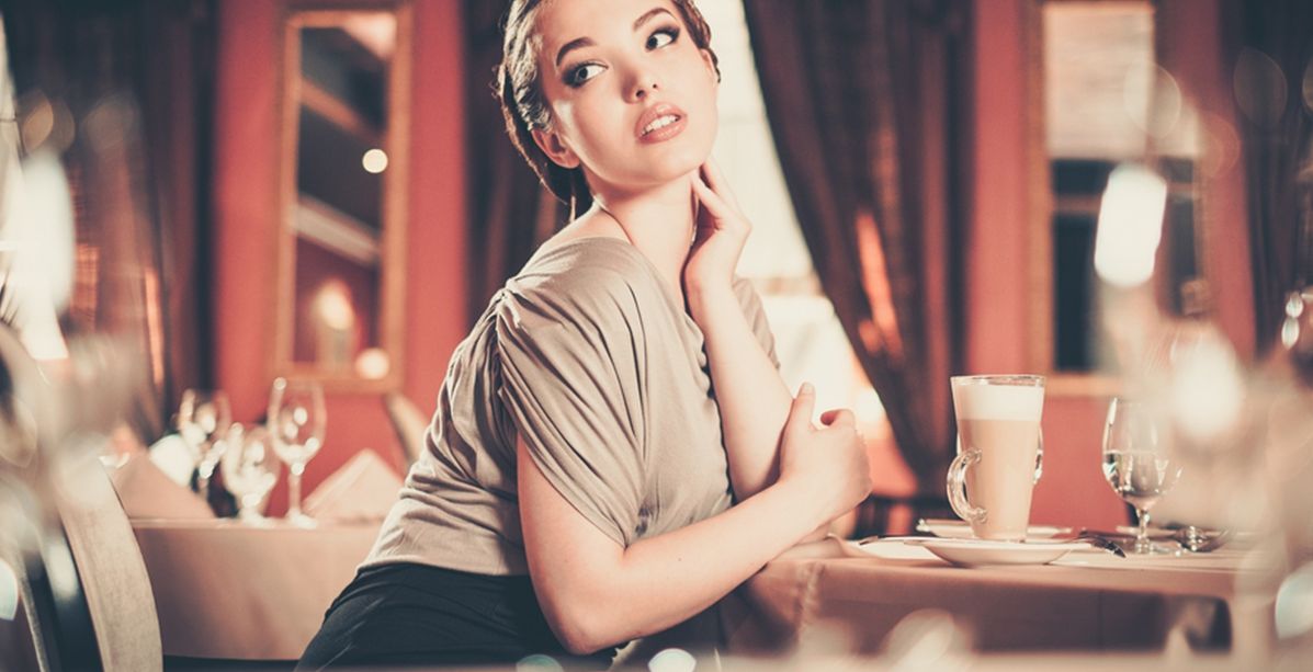كيف عليك التصرف عند تناولك الطعام في المطعم؟