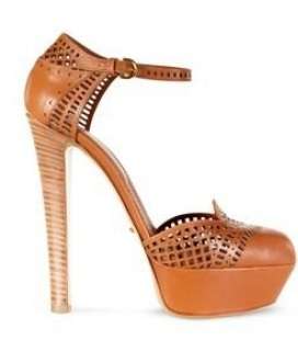 اختاري أحذيتك من مجموعة سيرجيو روسي لشتاء 2012