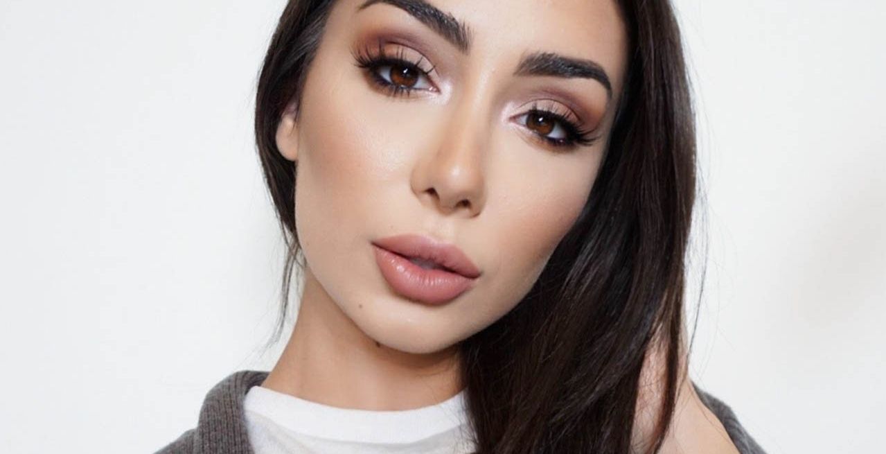 إليك طريقة تكثيف الرموش والحواجب