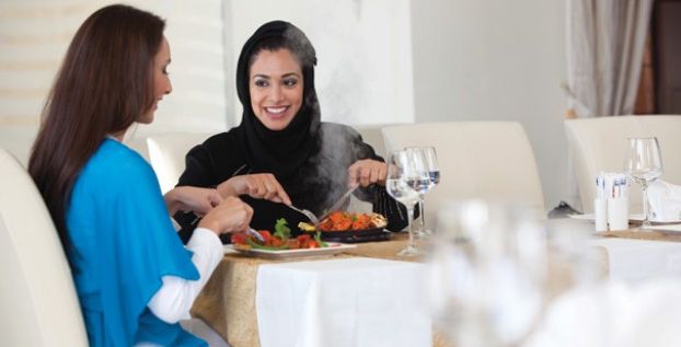 جلسة تصويرية مع صديقتك المفضلة