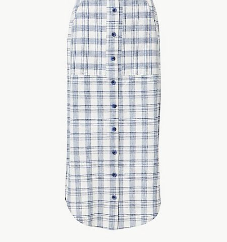 التنورة المقطعة بالقصة السكيني من Marks & spencer