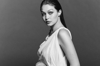 جيجي حديد تستعرض حملها في اطلالات ملائكية ضمن احدث جلسة تصوير لها