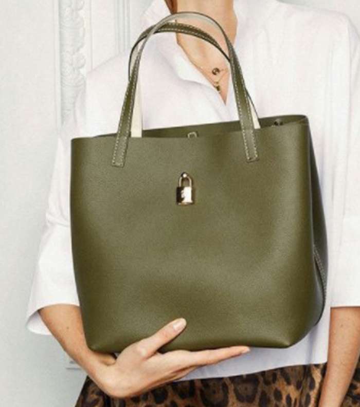 ماركة ch شنط