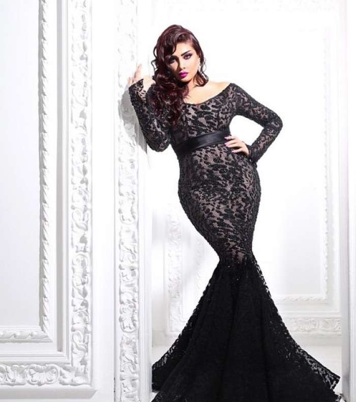 صور احدث فساتين دانتيل كم طويل انستقرام