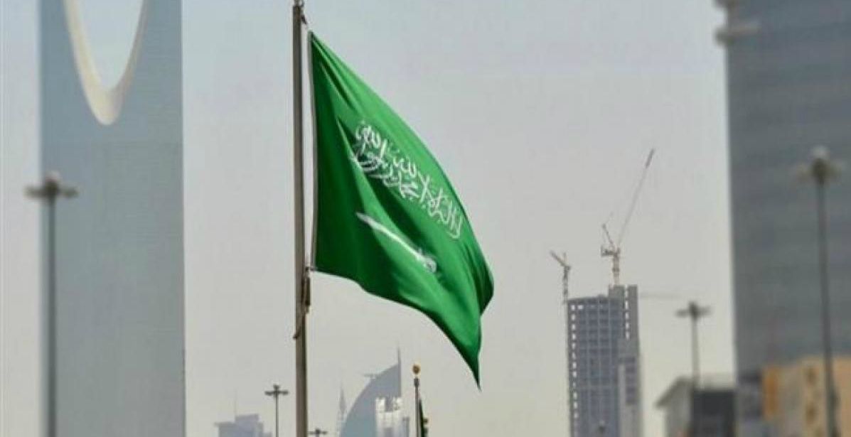 السعودية تعلق الدخول للمملكة عبر المنافذ البرية والجوية والبحرية مؤقتاً! 