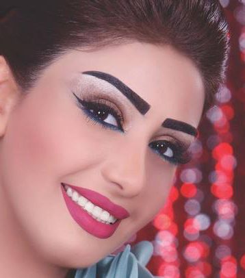 مكياج ملوّن رائع