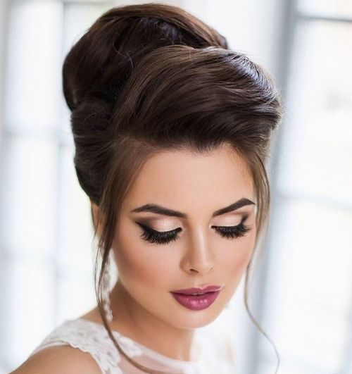 تسريح شعر ناعمه مرفوعة