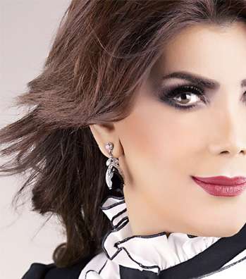 الهام الفضالة في ميكاج ناعم وملفت